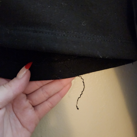 Long Sleeve Black Crop Top - Picture 3 of 3